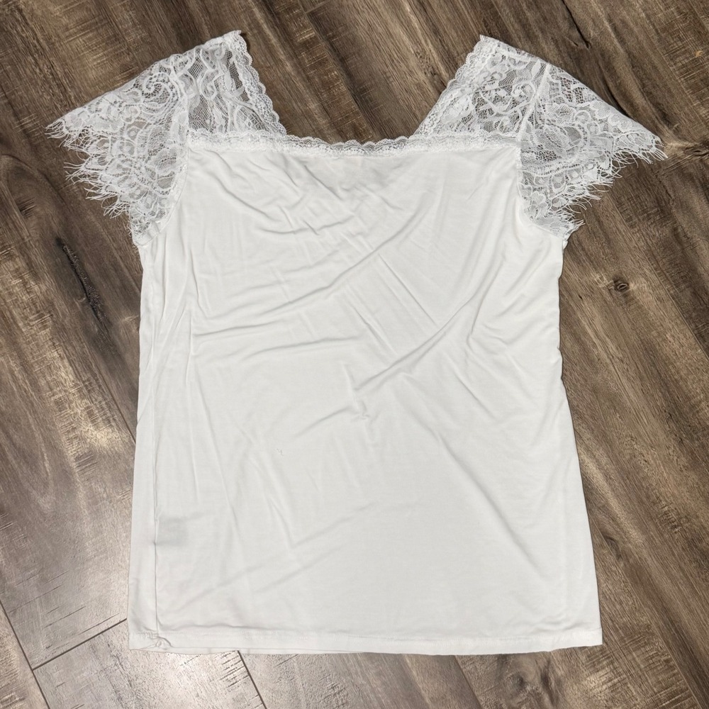 POL White Lace Trim V-Neck Short Sleeve Blouse Eyelash Lace Top Large
